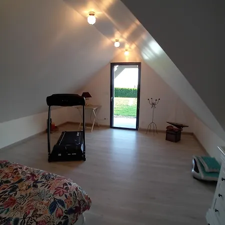 Chez Particulier ホームステイ Verneil-le-Chetif