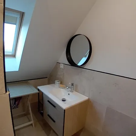 Chez Particulier ホームステイ *